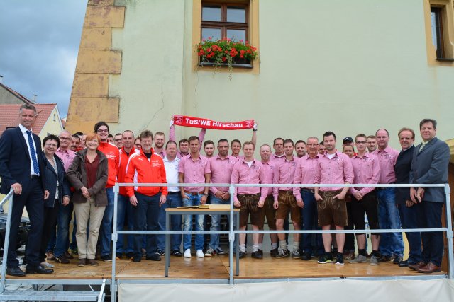 Eintrag des TUS/WE Hirschau und der Kegler von Rot-Weiss Hirschau ins Goldene Buch Eintrag des TUS/WE Hirschau und der Kegler von Rot-Weiss Hirschau ins Goldene Buch