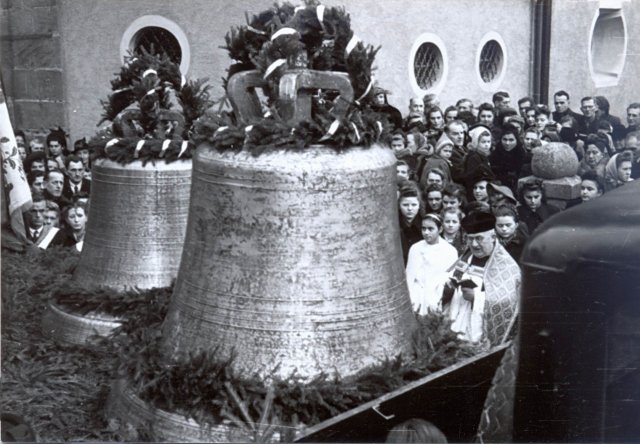 Hirschau und Schnaittenbach im Glockenkrieg Hirschau und Schnaittenbach im Glockenkrieg