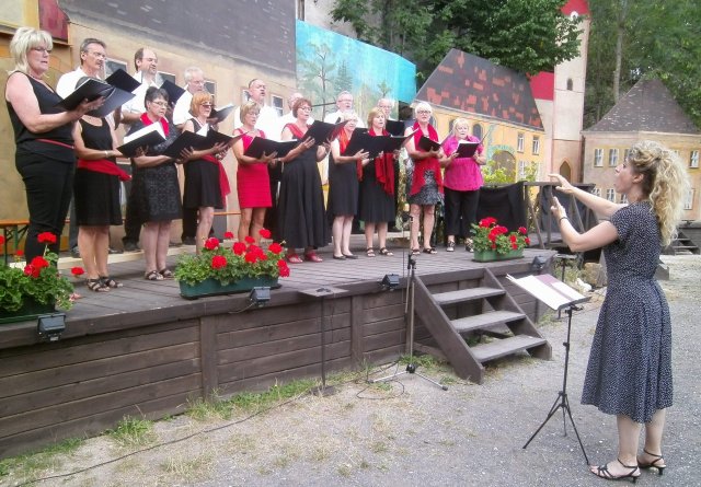 Publikum Freude an der Musik vermittelt Publikum Freude an der Musik vermittelt