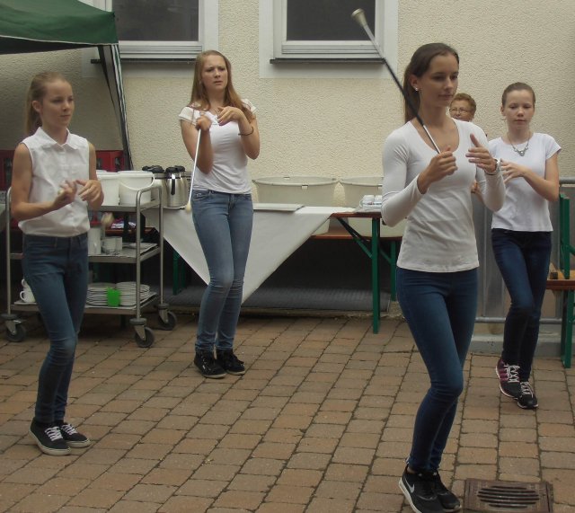 Geselliges Sommerfest gefeiert Geselliges Sommerfest gefeiert