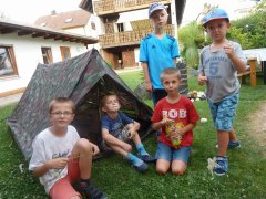 Nachtwanderung und Kräuterpicknick