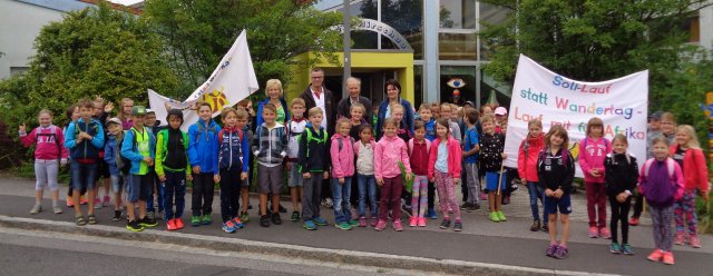 Für Kinder in Burkina Faso auf Schusters Rappen von Hirschau bis Valencia Für Kinder in Burkina Faso auf Schusters Rappen von Hirschau bis Valencia