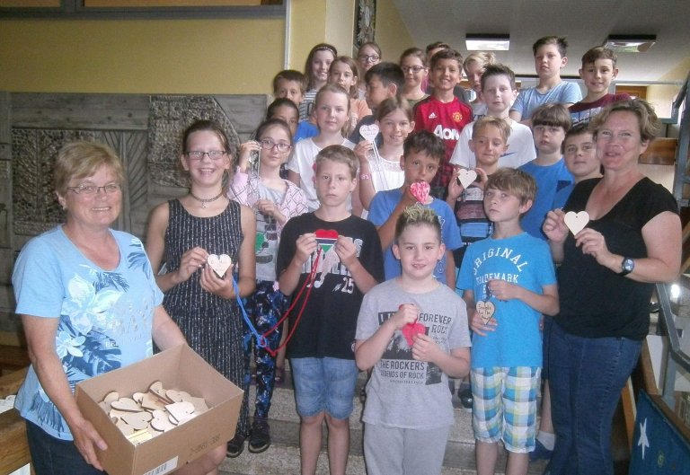 Hirschauer Schulkinder haben „Ein Herz für Gambia“ Hirschauer Schulkinder haben „Ein Herz für Gambia“