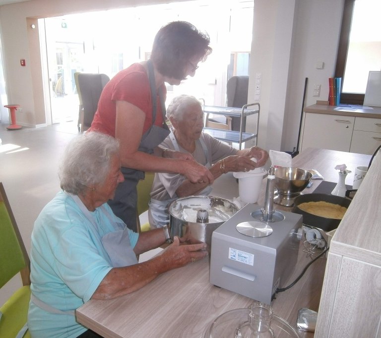 Solitäre Tagespflege Wohlfühl-Oase für Senioren Solitäre Tagespflege Wohlfühl-Oase für Senioren