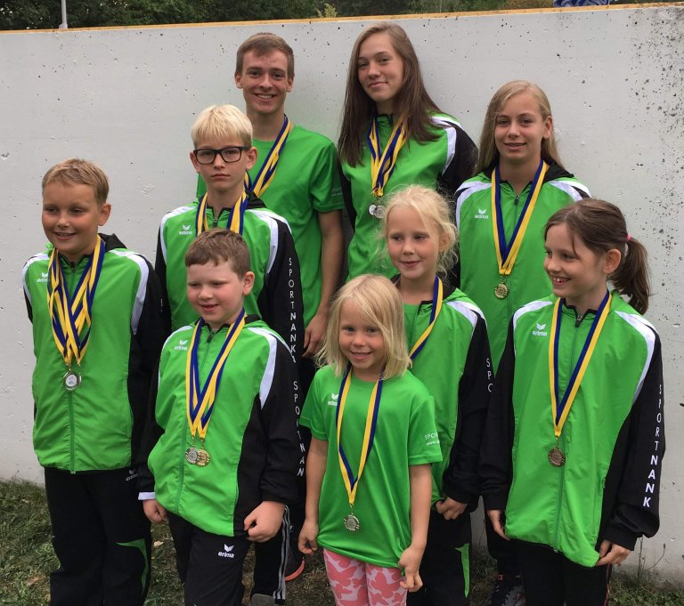 Medaillenregen für Hirschauer Schwimmer in Wackersdorf Medaillenregen für Hirschauer Schwimmer in Wackersdorf