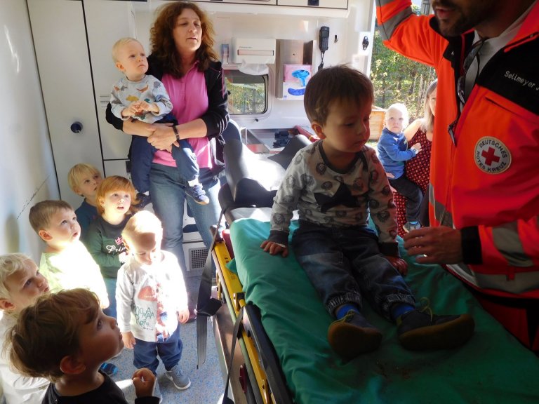 Grossansicht in neuem Fenster: Im Rettungswagen