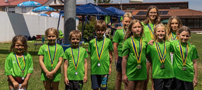 Medaillenregen für Hirschauer Schwimmer in Wackersdorf Medaillenregen für Hirschauer Schwimmer in Wackersdorf