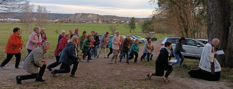 Frauenbund - Lichterkreuzweg 2023 Frauenbund - Lichterkreuzweg 2023